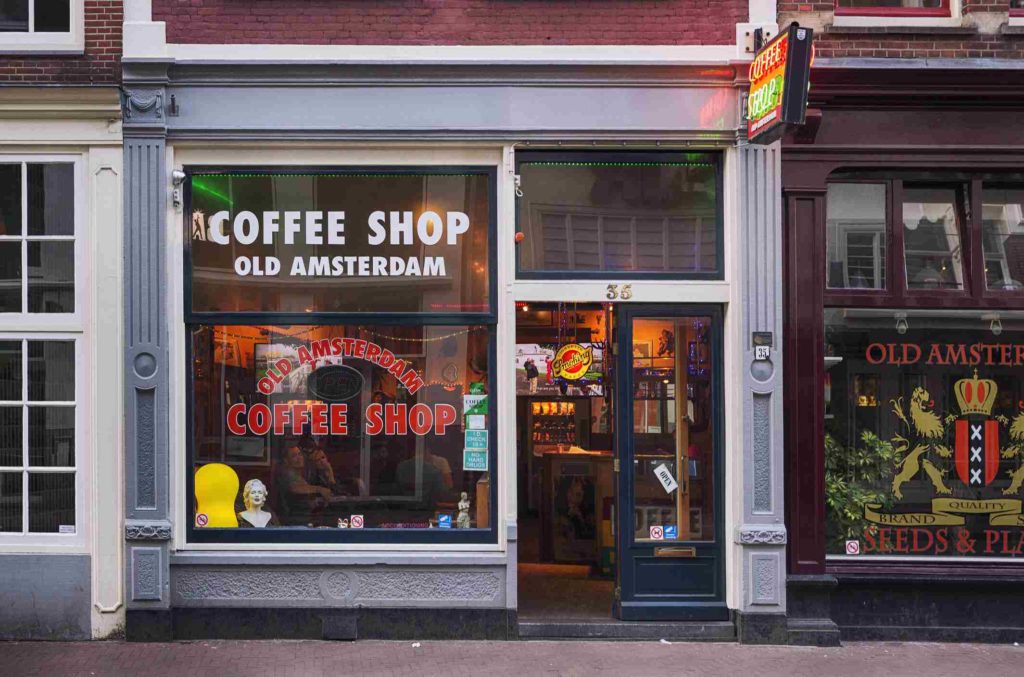 Netherlands News: Weed Growers wanted, coffeshop