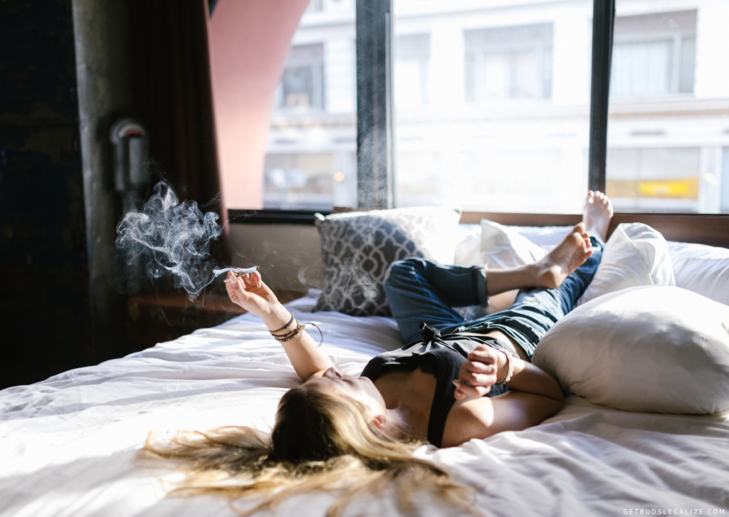 Why Does Weed Make Some People Paranoid and What Can I Do About It? 8 Why Does Weed Make Some People Paranoid and What Can I Do About It?, CANNABIS, MARIJUANA, JOINT, SPLIFF